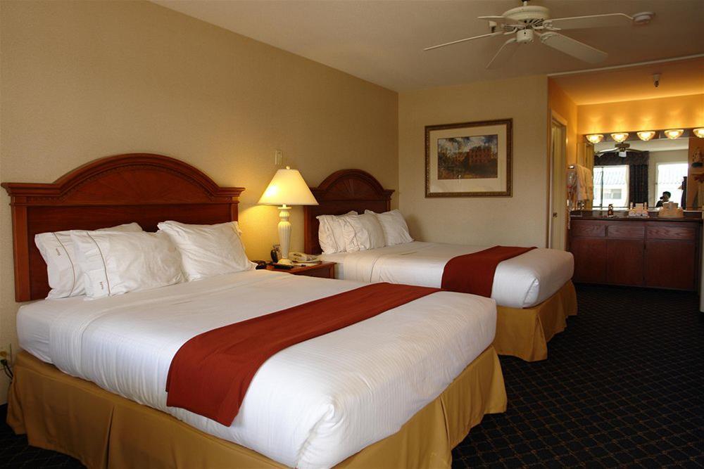 Spark By Hilton Hotel