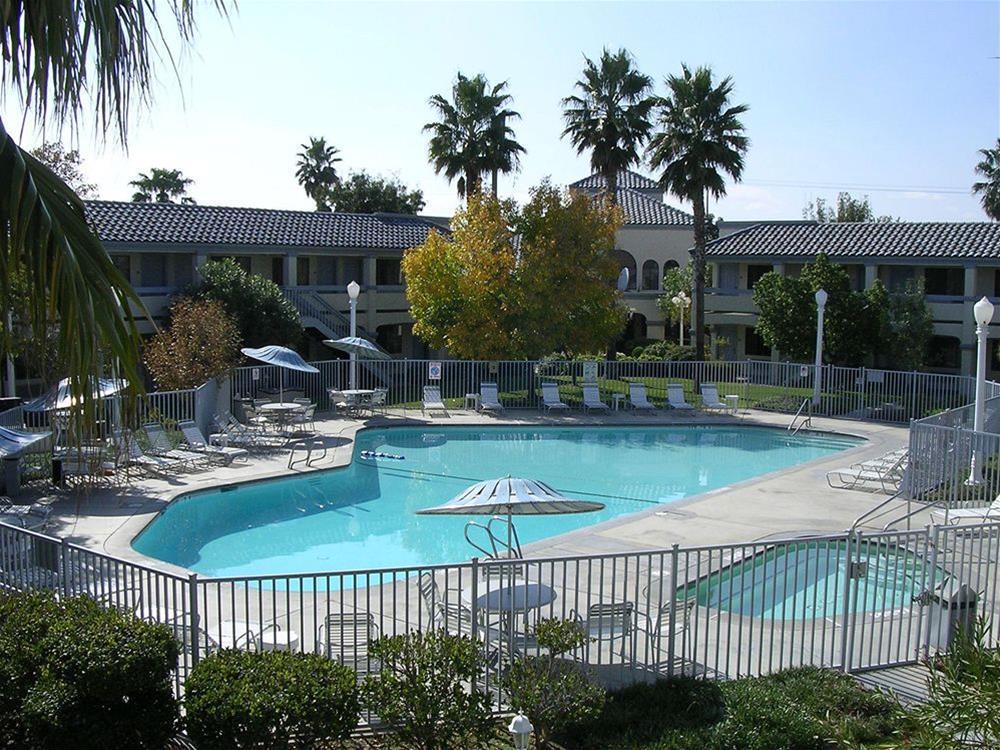 Spark By Hilton 3* Santa Nella