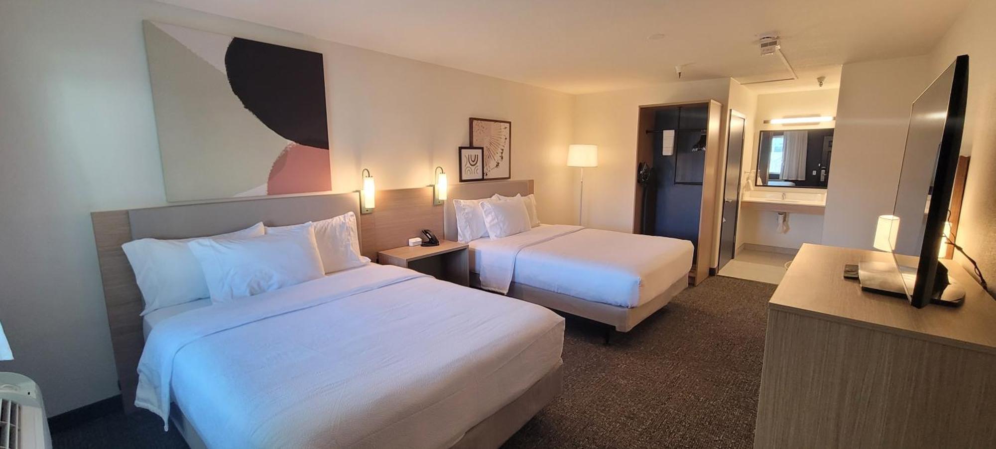 Spark By Hilton 3* Santa Nella