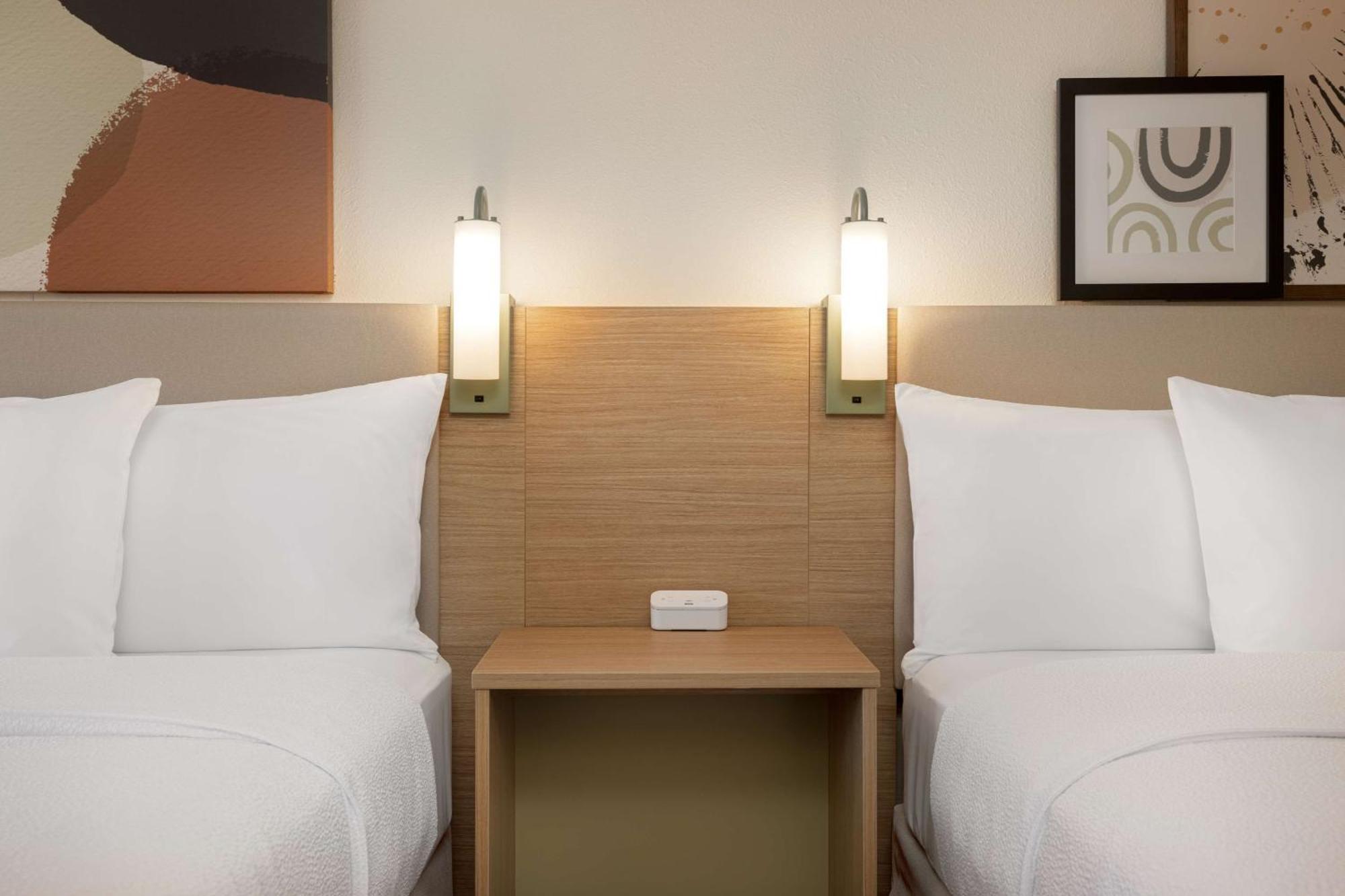 Spark By Hilton Hotel