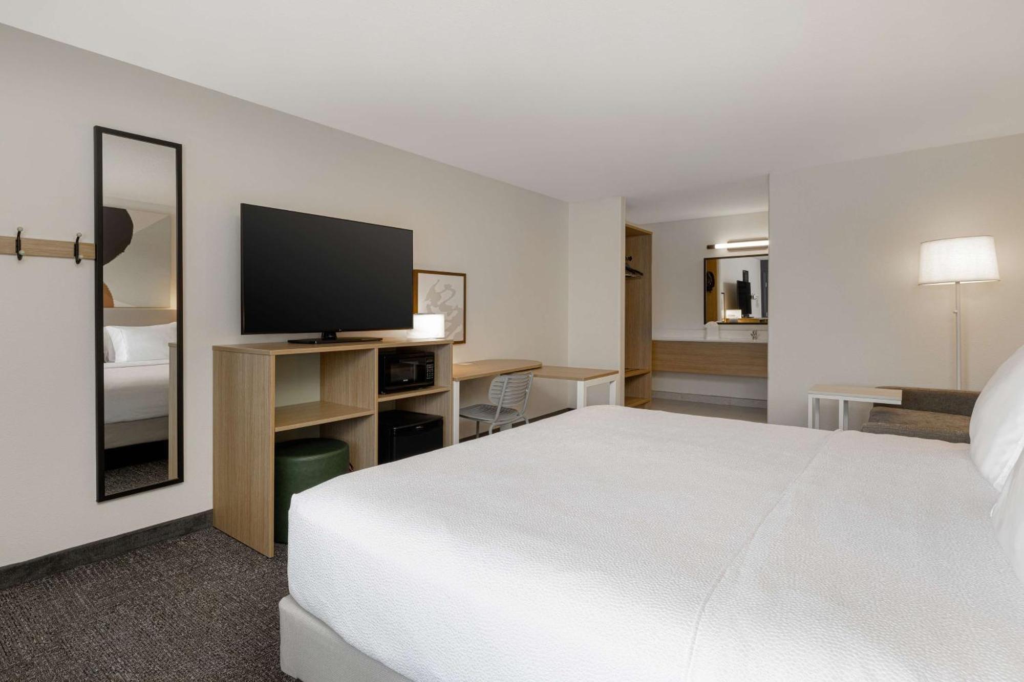 Spark By Hilton 3*