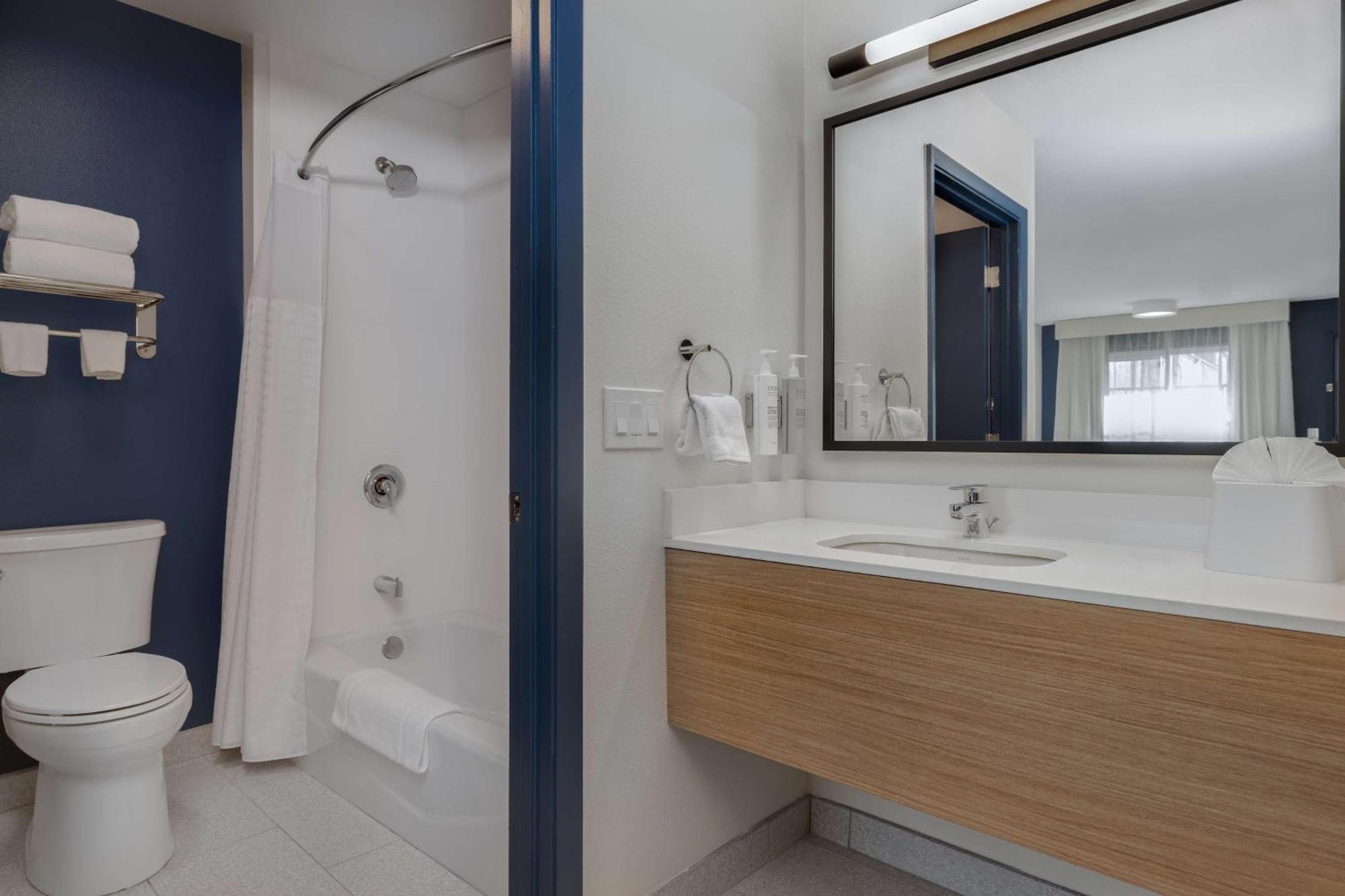 Spark By Hilton 3* Santa Nella
